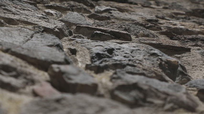Ardahan Şeytan Kalesi surları, Şeytan Kalesi taş duvarı, tarihi kale taşları,