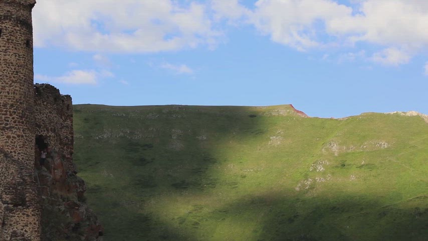Ardahan Şeytan Kalesi, Şeytan Kalesi ana kulesi, Çıldır Şeytan Kalesi, Ardahan tarihi yapıları,