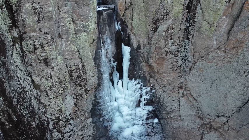 Bingöl doğa videosu, Çır Şelalesi drone çekimi, hava görüntüsü, doğal şelale, kanyon manzarası,