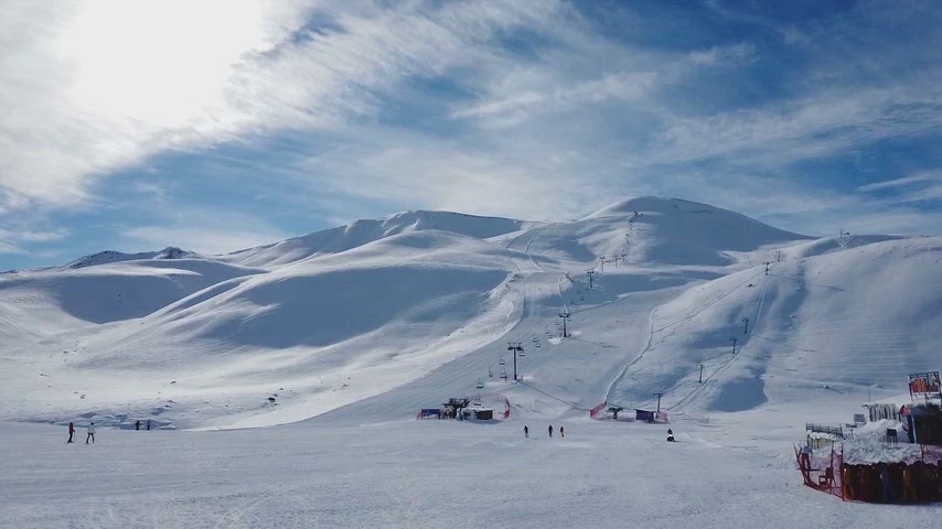 Bingöl Hesarek Kayak Merkezi'nde çekilmiş kayak görüntüleri.