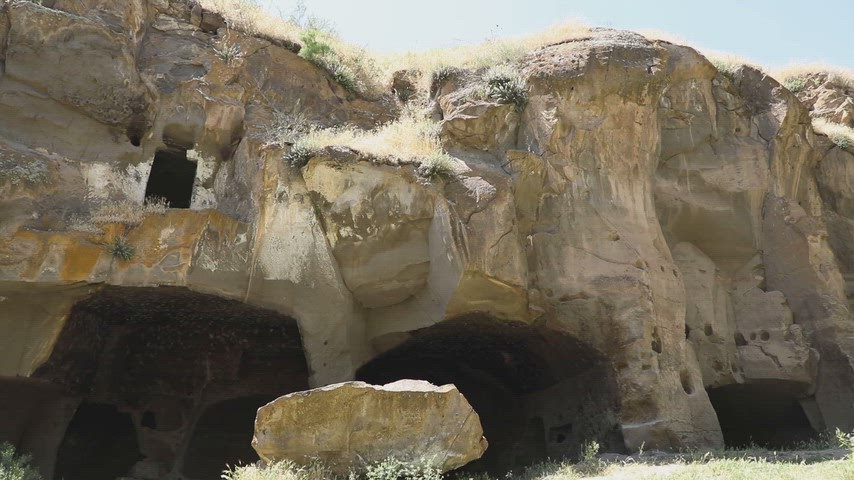 Bitlis mağara evleri, Ahlat kaya yerleşimi, Madavans Vadisi