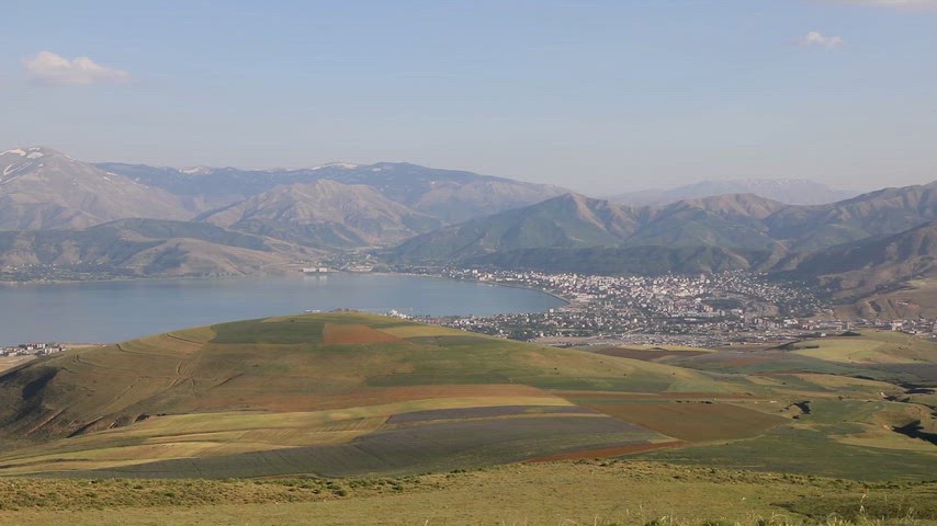 Tatvan, Bitlis, Van Gölü, Tatvan manzarası, şehir manzarası, göl kıyısı, tarım arazisi, panorama, doğal peyzaj,