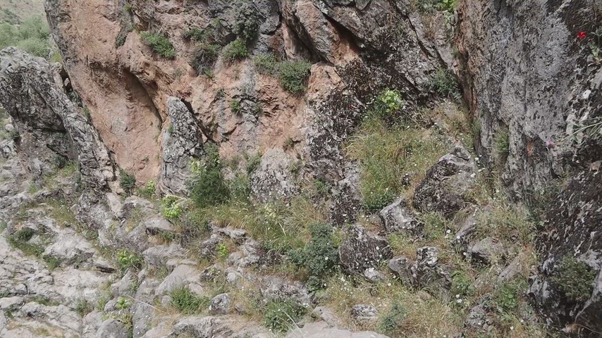 Lice Birkleyn Mağaraları kayalık vadi, nehir koridoru, doğal geçit, Diyarbakır