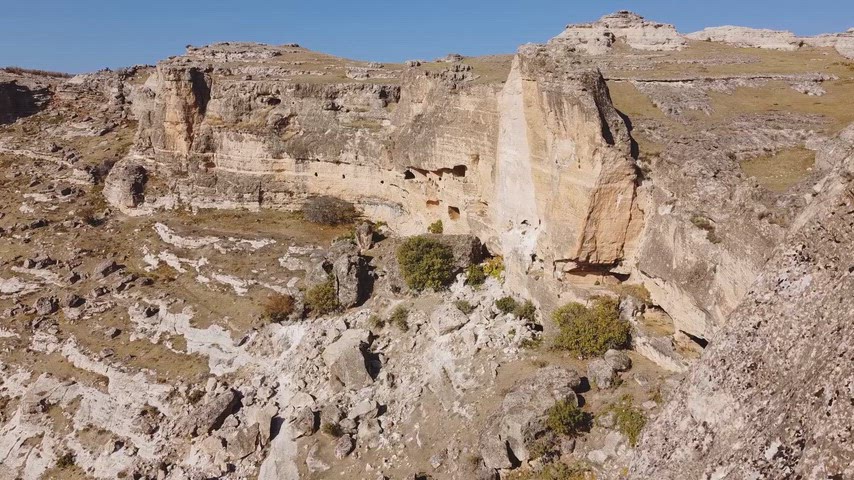 Silvan Bahçeköy Sit Alanı’ndaki antik kaya yerleşimleri, Güneydoğu Torosları, arkeoloji, tarihi yapılar ve drone görüntüleri