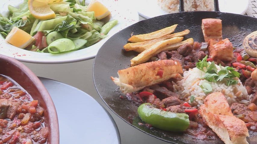 Çömlek güveç et sote salata pilav yöresel yemek videosu