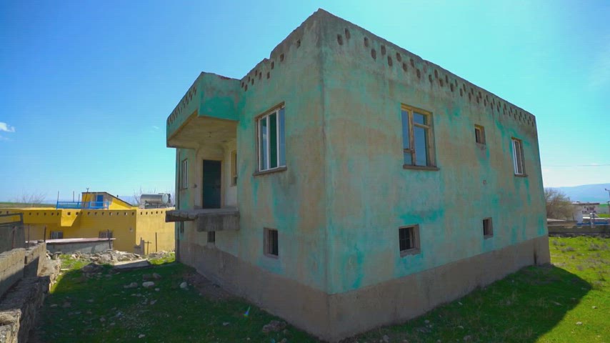 Kırsal köy evi, geleneksel mimari, eski ev, köy yaşamı ve kırsal yerleşim görüntüsü
