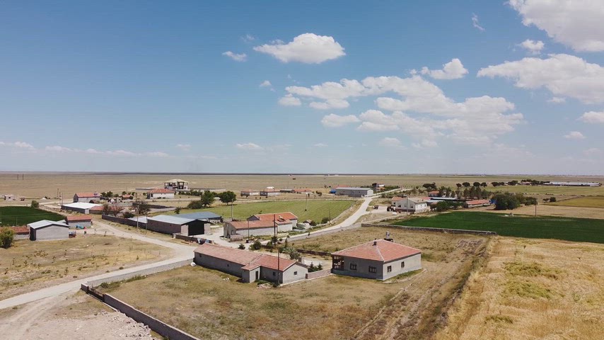 Konya Cihanbeyli köy manzarası, tarım arazileri, drone hava çekimi