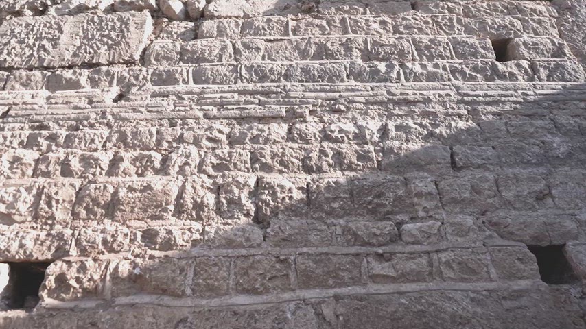 Dara Antik Kenti tarihi taş duvar, antik yapı ve taş işçiliği