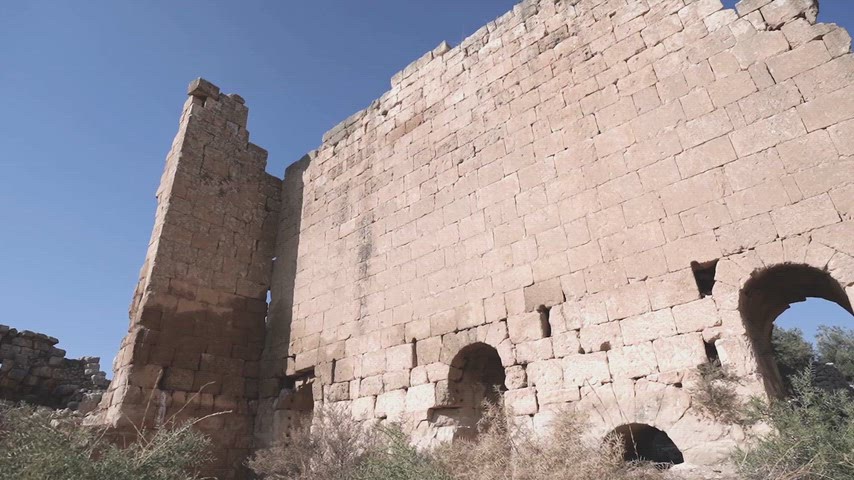 Dara Antik Kenti tarihi duvarları, kemerli yapı, antik mimari kalıntılar